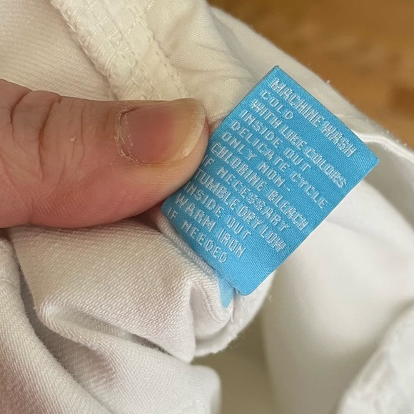 J. McLaughlin Women’s White Denim Cropped Raw Hem Side Slit Jeans Size 4 - Picture 7 of 7